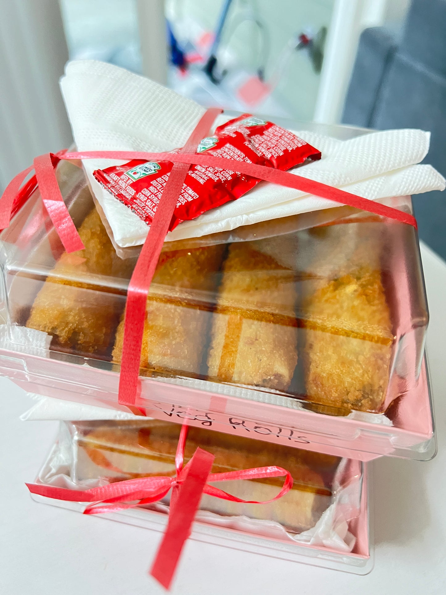 B3. Gift Box - Chicken Rolls (5 Rolls)